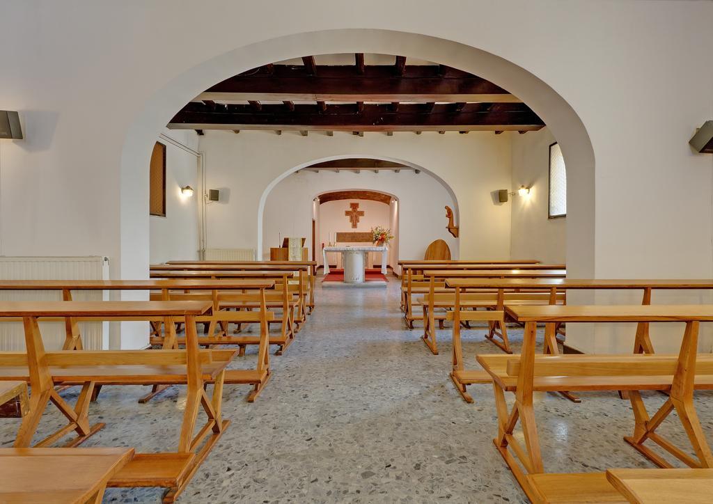 The Church Village Рим Экстерьер фото